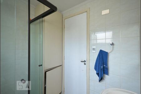 Banheiro de apartamento para alugar com 3 quartos, 76m² em Vila Monumento, São Paulo