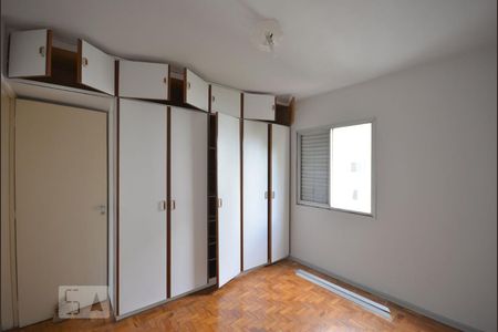 Quarto 2 de apartamento para alugar com 3 quartos, 76m² em Vila Monumento, São Paulo