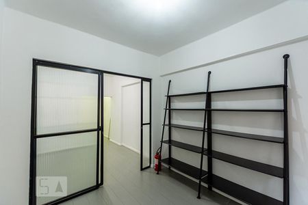 Quarto de kitnet/studio para alugar com 1 quarto, 32m² em Centro, Niterói