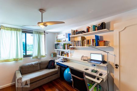 Quarto 1 de apartamento à venda com 2 quartos, 84m² em São Domingos, Niterói