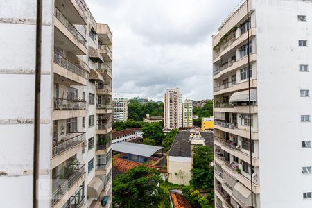 Vista da Sala de apartamento à venda com 2 quartos, 84m² em São Domingos, Niterói