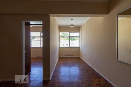 Sala de apartamento para alugar com 3 quartos, 95m² em Centro, Rio de Janeiro