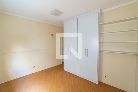 Casa para alugar com 220m², 2 quartos e 4 vagasSuíte 2