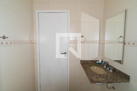 Casa para alugar com 220m², 2 quartos e 4 vagasBanheiro da Suíte 2