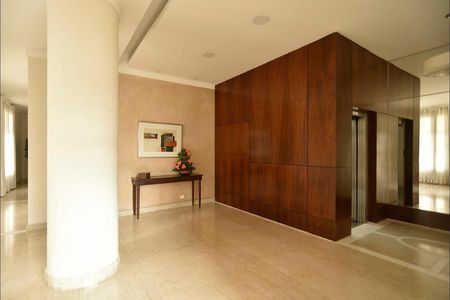 Apartamento à venda com 120m², 3 quartos e 2 vagasÁrea Comum - Hall Social