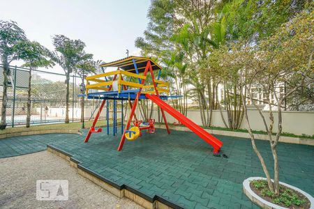 Apartamento à venda com 120m², 3 quartos e 2 vagasÁrea Comum - Playground