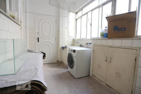 Apartamento para alugar com 165m², 3 quartos e 1 vagaÁrea de Serviço