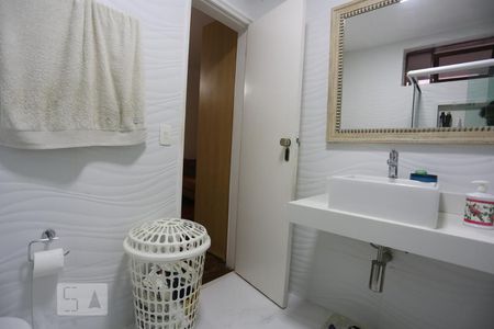 Apartamento para alugar com 165m², 3 quartos e 1 vagaBanheiro da Suíte