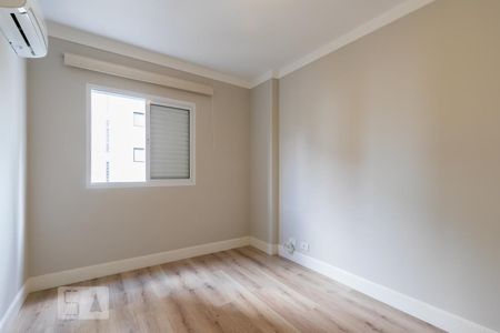 Suite de apartamento à venda com 2 quartos, 68m² em Vila Olímpia, São Paulo