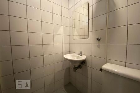 Apartamento para alugar com 403m², 3 quartos e 2 vagasBanheiro de Serviço