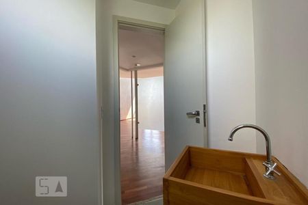 Apartamento para alugar com 403m², 3 quartos e 2 vagasLavabo