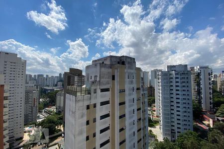 Apartamento para alugar com 403m², 3 quartos e 2 vagasVista da suíte 1