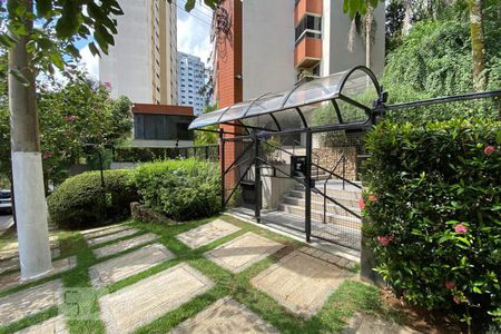 Apartamento para alugar com 403m², 3 quartos e 2 vagasEntrada