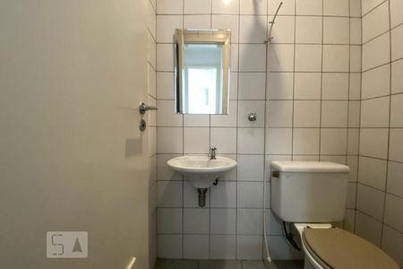 Apartamento para alugar com 403m², 3 quartos e 2 vagasBanheiro de Serviço