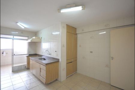 Apartamento para alugar com 100m², 3 quartos e 1 vaga Apartamento para alugar com 100m², 3 quartos e 1 vagaCozinha