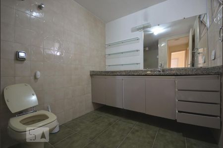 Apartamento para alugar com 100m², 3 quartos e 1 vaga Apartamento para alugar com 100m², 3 quartos e 1 vagaBanheiro