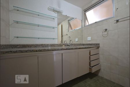 Apartamento para alugar com 100m², 3 quartos e 1 vaga Apartamento para alugar com 100m², 3 quartos e 1 vagaBanheiro