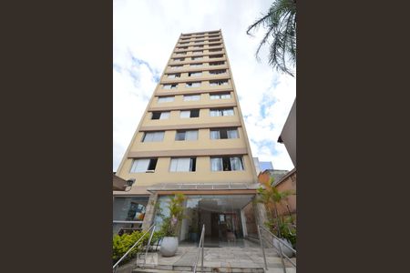 Apartamento para alugar com 100m², 3 quartos e 1 vaga Apartamento para alugar com 100m², 3 quartos e 1 vagaFachada