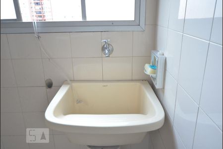 Apartamento para alugar com 100m², 3 quartos e 1 vaga Apartamento para alugar com 100m², 3 quartos e 1 vagaArea de Serviço