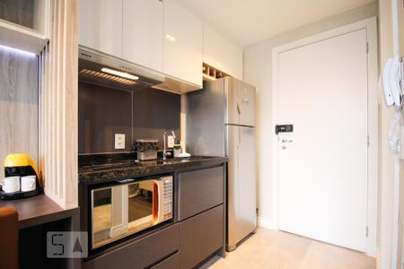 Cozinha  de kitnet/studio à venda com 1 quarto, 28m² em Indianópolis, São Paulo