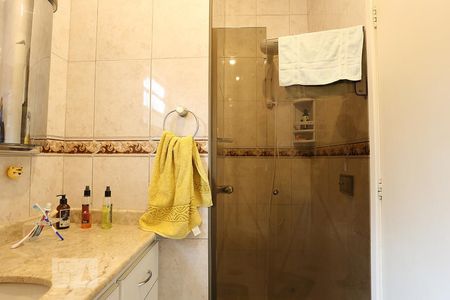 Casa à venda com 700m², 4 quartos e 6 vagas Casa à venda com 700m², 4 quartos e 6 vagasBanheiro