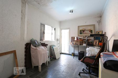 Casa à venda com 700m², 4 quartos e 6 vagas Casa à venda com 700m², 4 quartos e 6 vagasQuarto de Serviço