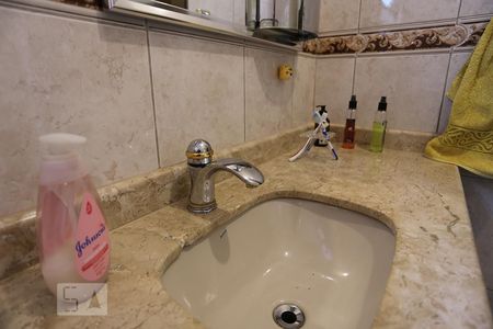 Casa à venda com 700m², 4 quartos e 6 vagas Casa à venda com 700m², 4 quartos e 6 vagasBanheiro - Torneira