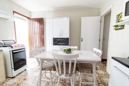 Casa para alugar com 100m², 2 quartos e 2 vagas Casa para alugar com 100m², 2 quartos e 2 vagasCozinha