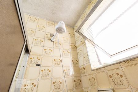 Casa para alugar com 100m², 2 quartos e 2 vagas Casa para alugar com 100m², 2 quartos e 2 vagasBanheiro