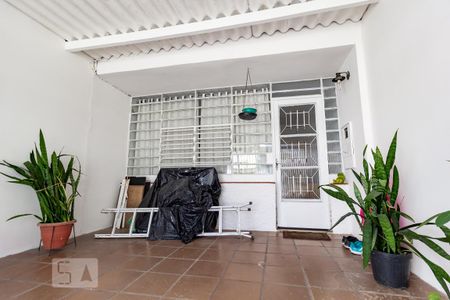 Casa para alugar com 100m², 2 quartos e 2 vagas Casa para alugar com 100m², 2 quartos e 2 vagasGaragem