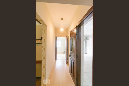 Casa para alugar com 360m², 2 quartos e 4 vagas Casa para alugar com 360m², 2 quartos e 4 vagasCorredor