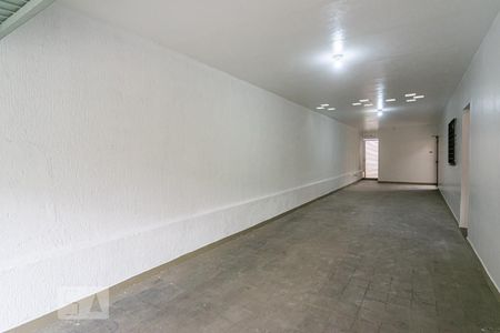 Casa para alugar com 360m², 2 quartos e 4 vagas Casa para alugar com 360m², 2 quartos e 4 vagasGaragem