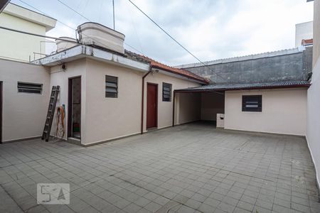 Casa para alugar com 360m², 2 quartos e 4 vagas Casa para alugar com 360m², 2 quartos e 4 vagasÁrea Externa