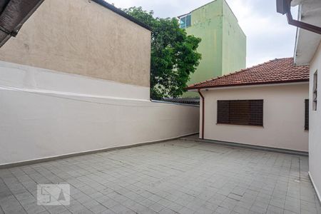 Casa para alugar com 360m², 2 quartos e 4 vagas Casa para alugar com 360m², 2 quartos e 4 vagasÁrea Externa
