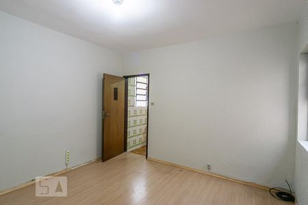 Casa para alugar com 360m², 2 quartos e 4 vagas Casa para alugar com 360m², 2 quartos e 4 vagasQuarto - Casa 2