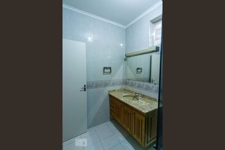 Casa para alugar com 360m², 2 quartos e 4 vagas Casa para alugar com 360m², 2 quartos e 4 vagasBanheiro