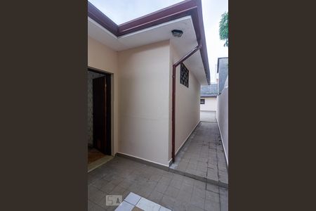Casa para alugar com 360m², 2 quartos e 4 vagas Casa para alugar com 360m², 2 quartos e 4 vagasÁrea Externa
