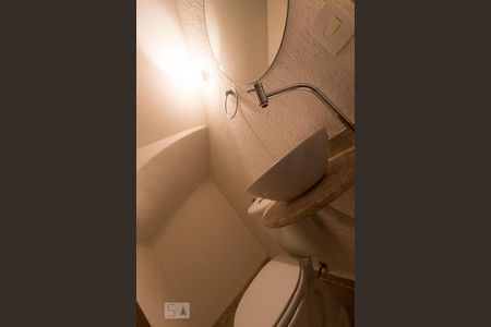 Casa à venda com 134m², 3 quartos e 2 vagasDetalhe lavabo