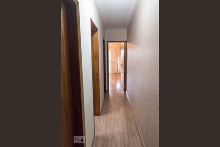 Casa à venda com 134m², 3 quartos e 2 vagasVista do corredor