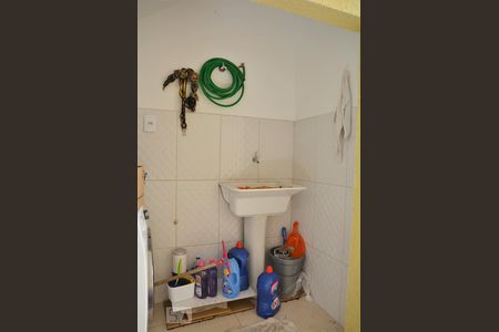 Casa de condomínio à venda com 120m², 2 quartos e 2 vagasÁrea de Serviço