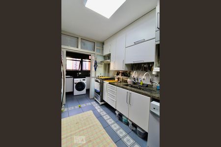 Apartamento à venda com 130m², 3 quartos e 2 vagasCozinha