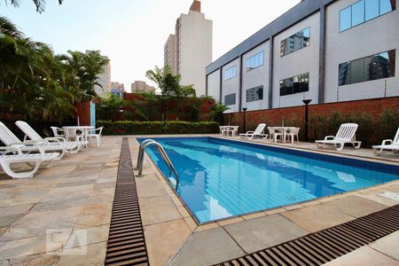 Apartamento à venda com 130m², 3 quartos e 2 vagasPiscina