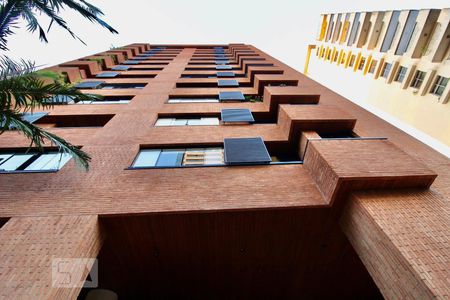 Apartamento à venda com 130m², 3 quartos e 2 vagasFachada