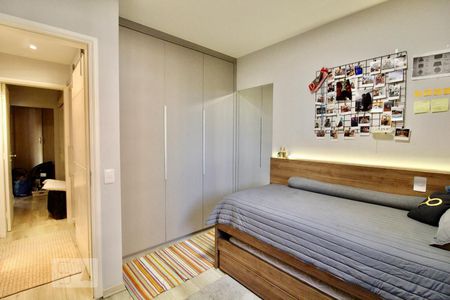 Apartamento à venda com 130m², 3 quartos e 2 vagasQuarto 2