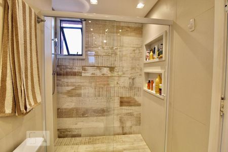 Apartamento à venda com 130m², 3 quartos e 2 vagasBanheiro da Suíte