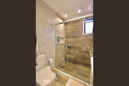 Apartamento à venda com 130m², 3 quartos e 2 vagasBanheiro 2