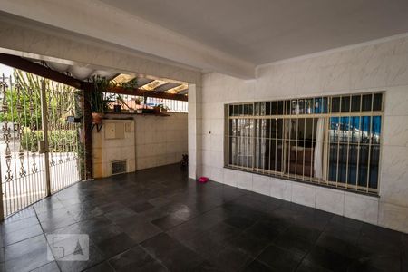 Casa à venda com 167m², 3 quartos e 2 vagas Casa à venda com 167m², 3 quartos e 2 vagasGaragem