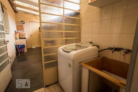 Casa à venda com 167m², 3 quartos e 2 vagas Casa à venda com 167m², 3 quartos e 2 vagasÁrea de Serviço