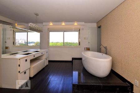 Apartamento para alugar com 248m², 3 quartos e 3 vagasSuíte master