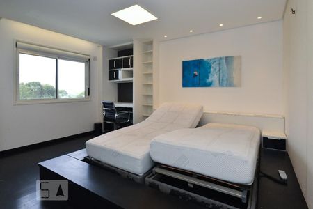 Apartamento para alugar com 248m², 3 quartos e 3 vagasSuíte